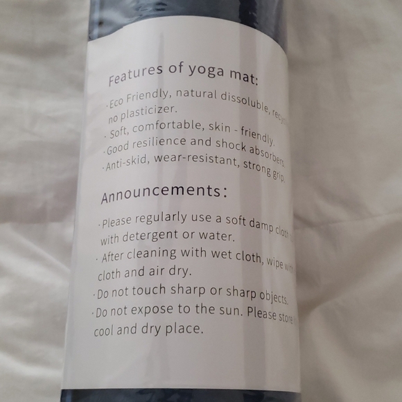 Dark blue, unopened yoga mat - Picture 3 of 4